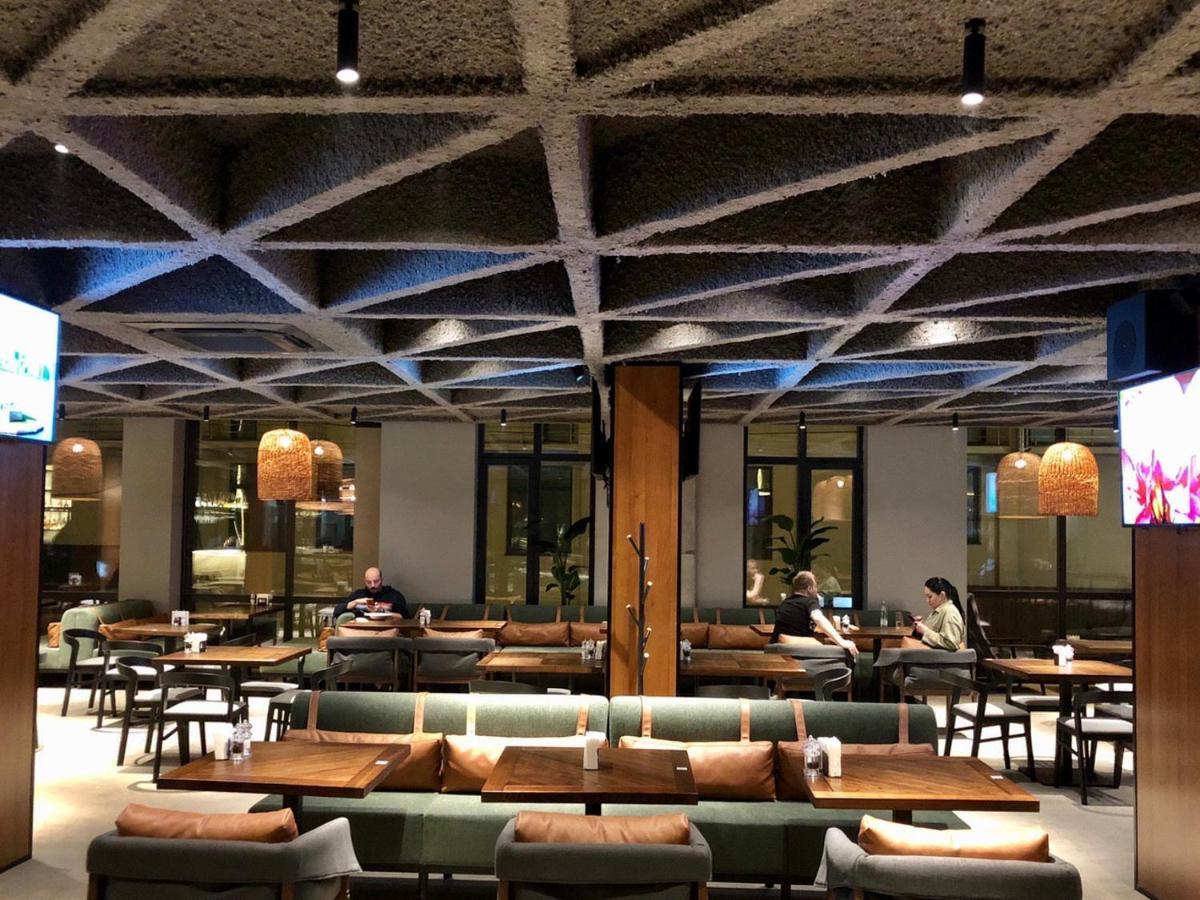 Baza Smart Hotel 부코벨 외부 사진